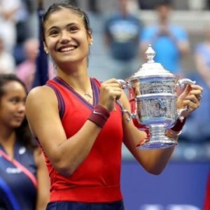 新葡京娱乐-张奔斗：拉杜卡努实力诠释“天选之女”