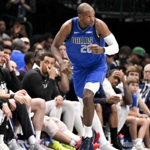 NBA传闻：克里斯·米德尔顿为啥拒绝掘金的邀请，选择留在独行侠